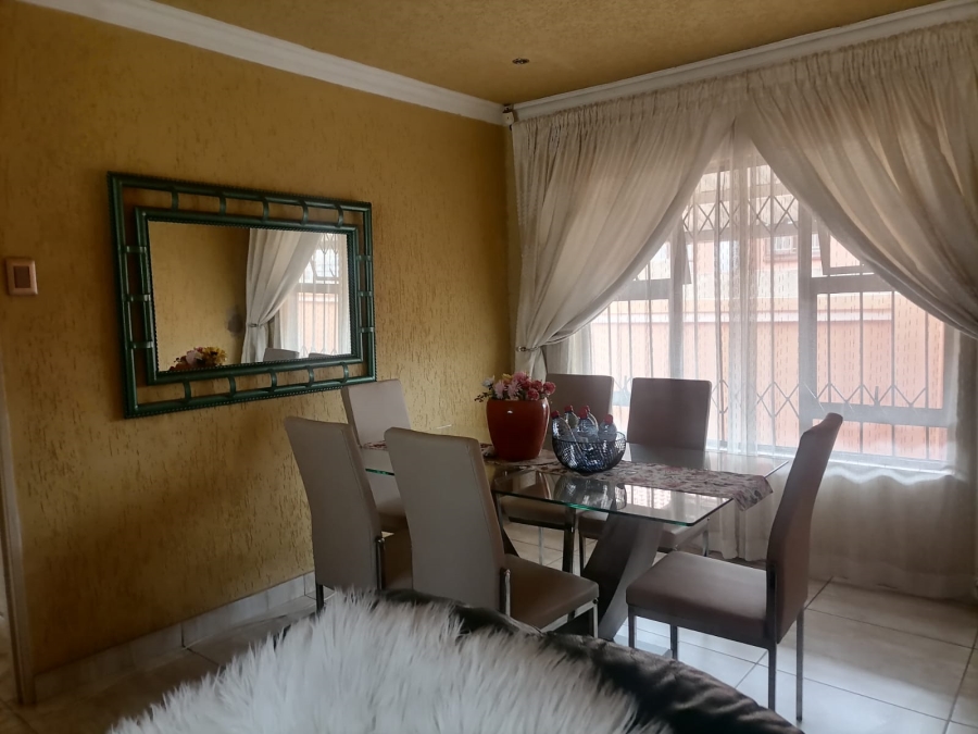 3 Bedroom Property for Sale in Tlhabane West North West